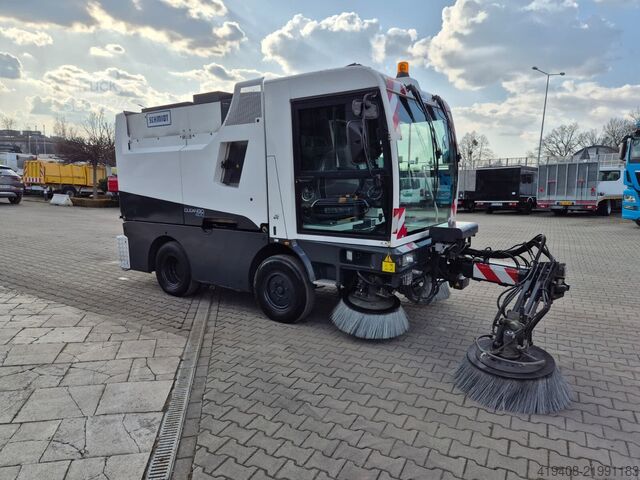 Ielu tīrīšanas mašīna Schmidt Cleango 400 / SUPER CONDITION / 3 brush