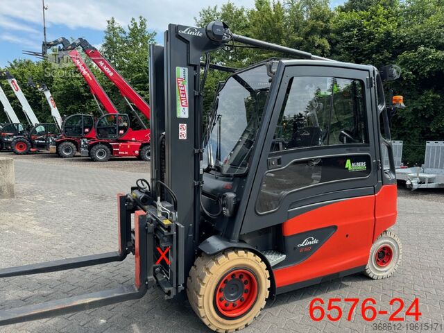 Frontgaffeltruck Linde E 50 HL 01