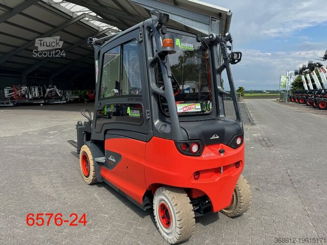 Frontgaffeltruck Linde E 50 HL 01