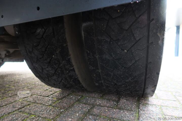 Mala Scania P320 4X2 Bak + Dhollandia klep 2000 kg 1x bed