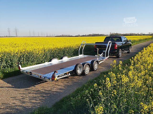 Autotransportieris Brian James Trailers A4 Motorsport Trailer Aluf. Reifenregal