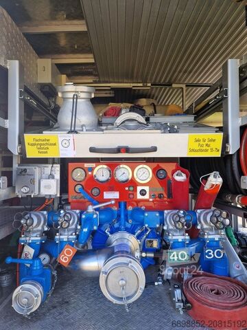 Hasičské auto Mercedes-Benz 917 A 4x4