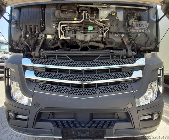 Samochód ciężarowy typu furgon Mercedes-Benz Actros  1842 Möbel Koffer GIGA Space LBW Retarder
