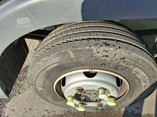 Tovorno vozilo s kesonom MAN TGL 12.220 BL - E6