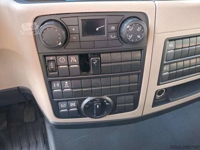 Tovorno vozilo s kesonom MAN TGL 12.220 BL - E6