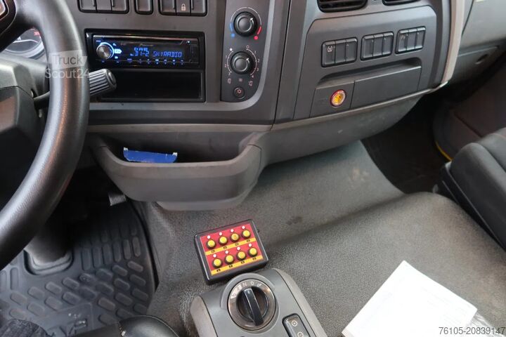 Bergingsvoertuig DAF LF 230 FA Recovery ,Takelwagen, Falkom syteem +...