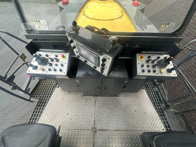 Asphalt milling machine Bomag BM 2200/75 ASFALTFREES / ASPHALT MILLING MACHIN...