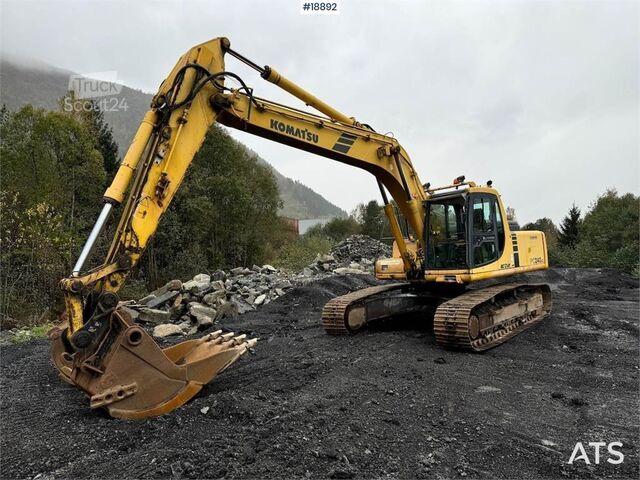 Gosenični bager Komatsu PC240LC-6K Crawler Excavator w/ Digging Bucket.