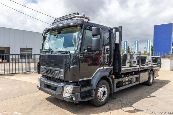 شاحنة قلابة VOLVO FL 290 - 21.000 KM