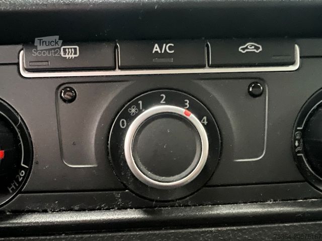 Minibusz VOLKSWAGEN T5 Kombi 2.0 Tdi Lang L2 9Sitzer Automatik Klima