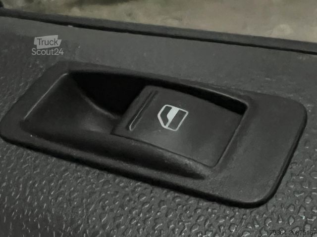 Minibusz VOLKSWAGEN T5 Kombi 2.0 Tdi Lang L2 9Sitzer Automatik Klima