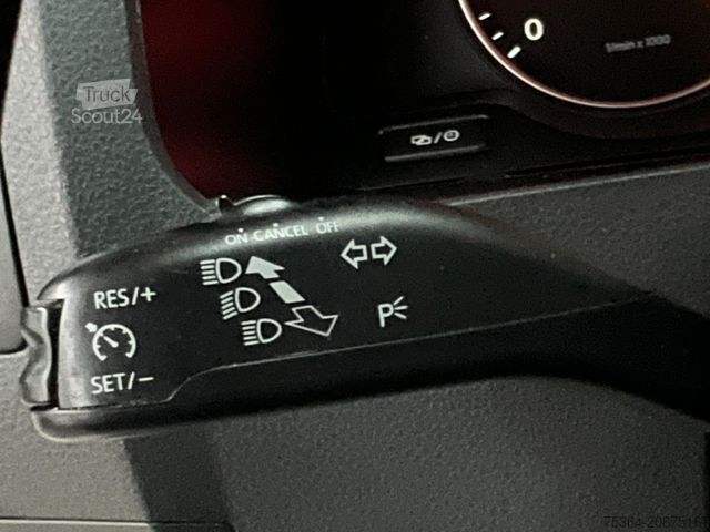 Minibusz VOLKSWAGEN T5 Kombi 2.0 Tdi Lang L2 9Sitzer Automatik Klima