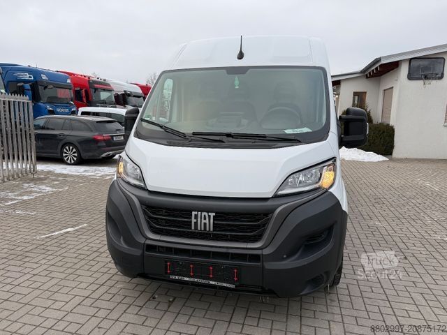 Furgoneta de caja alta FIAT Ducato 35 - 140 Kasten L3H2/Navi/Kamera/3-Sitze
