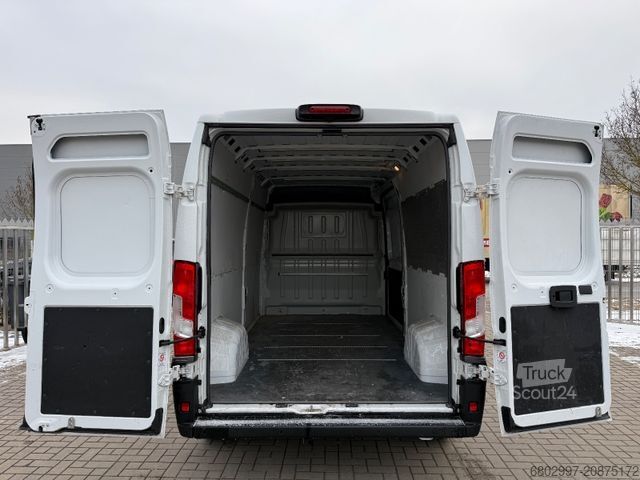 Furgoneta de caja alta FIAT Ducato 35 - 140 Kasten L3H2/Navi/Kamera/3-Sitze