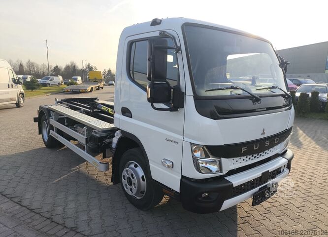 Tovornjak s kavljem za kontejnerje Fuso Canter 9C18 Abrollkipper