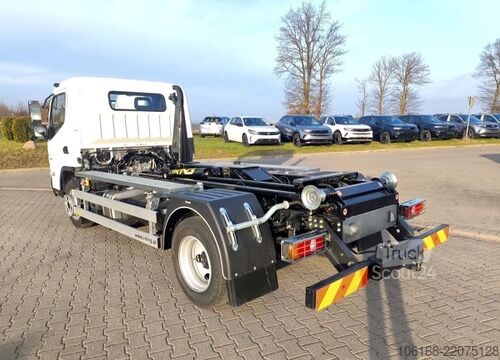 Tovornjak s kavljem za kontejnerje Fuso Canter 9C18 Abrollkipper