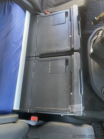 Trattore stradale standard Iveco S Way 530