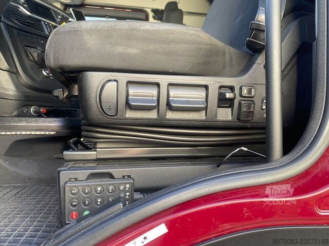 Trattore stradale standard Iveco S Way 530