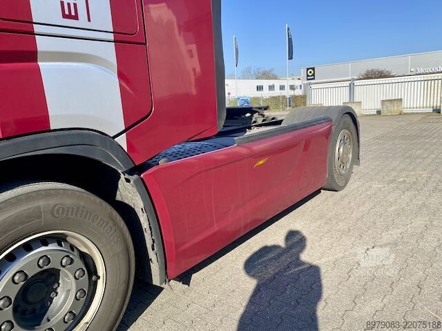 Trattore stradale standard Iveco S Way 530