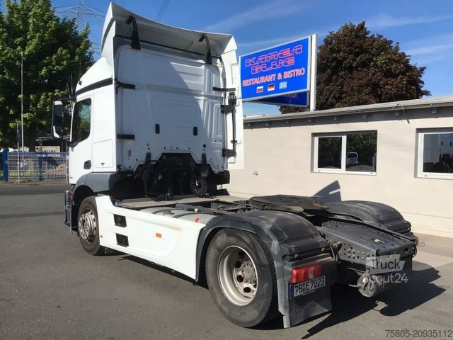 Стандартный седельный тягач MERCEDES-BENZ Actros 4 1840