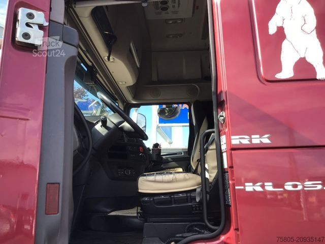 Вантажівка зі змінною надбудовою DAF XF 480  FAR