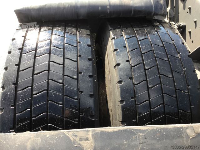 Вантажівка зі змінною надбудовою DAF XF 480  FAR