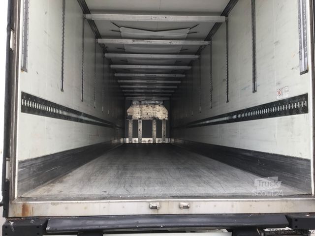 Frigorifik yarı römork KRONE Krone SD Carrier Vector 1550