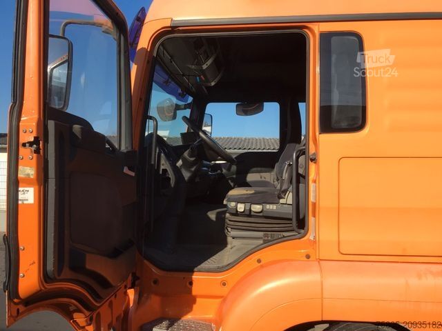 LKW mit Pritsche & Plane MAN TGA 24.440 Volumenzug