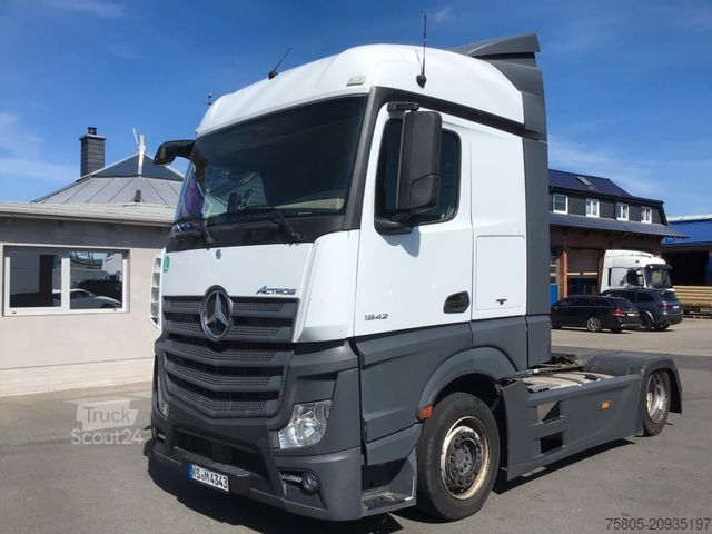 Тягач большого объема MERCEDES-BENZ Actros MP4 1842