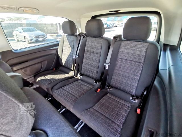 Microbuz MERCEDES-BENZ Vito Tourer 119 CDI/AT 4X4/ 8 SITZE/ LED/ AHK