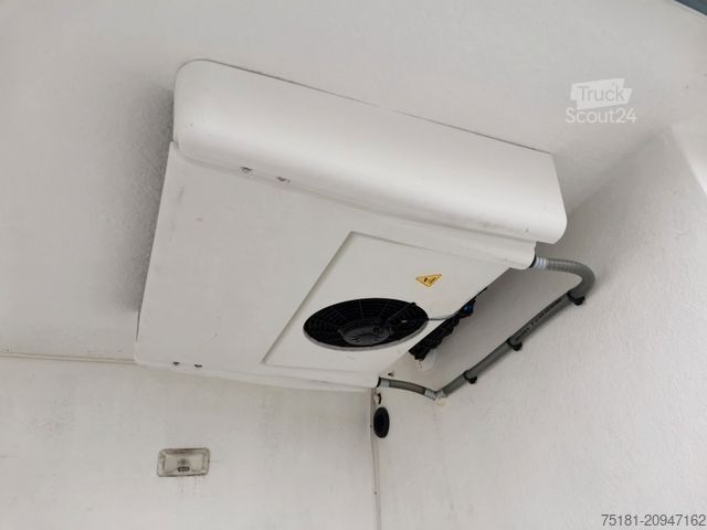 Hladilni dostavnik RENAULT Master 180/2.3 L3H2/ KÜHLKASTEN/ HEIZUNG