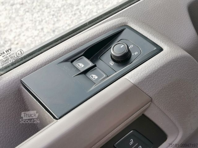 Kühltransporter VOLKSWAGEN Crafter 2.0TDI/130kw KÜHLKOFFER/ 2 KAMMER/ LUFT