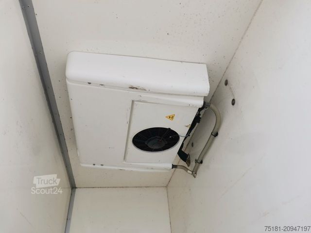 Kühltransporter VOLKSWAGEN Crafter 2.0TDI/130kw KÜHLKOFFER/ 2 KAMMER/ LUFT