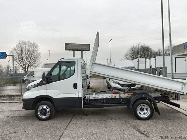 3.0 cc MOD: 2025 BASCULANTE COM CAÇAMBA BASCULANTE Iveco daily 35c16