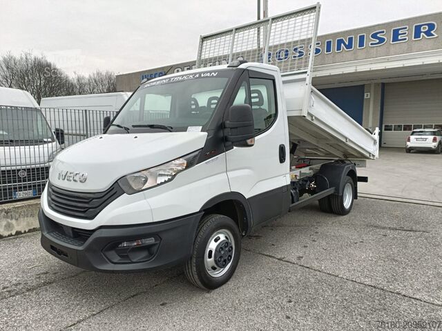 3.0 cc MOD: 2025 BASCULANTE COM CAÇAMBA BASCULANTE Iveco daily 35c16