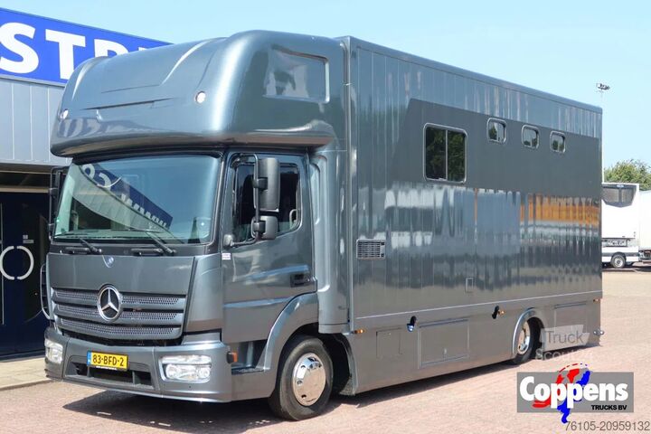 Transport de chevaux Mercedes-Benz Atego 816 L 3 Paarden/4 Ponies, nieuwe accu's.