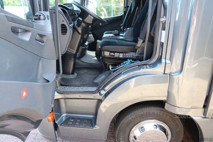 Transport de chevaux Mercedes-Benz Atego 816 L 3 Paarden/4 Ponies, nieuwe accu's.