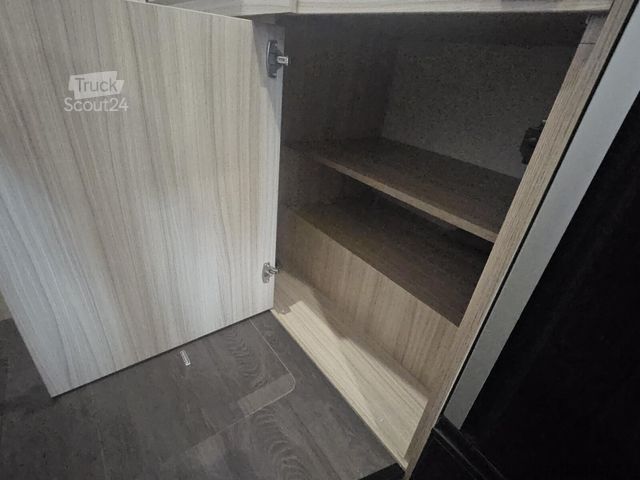 Autocaravana semi-integrada SUNLIVING S 72DL OHNE HUBBETT !!!!! Heavy BLACK-EDITION