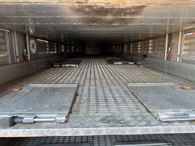 Semi-remorque pour bétail Finkl SAV35 4.Stock Hubdach Lift Tränke Tridec