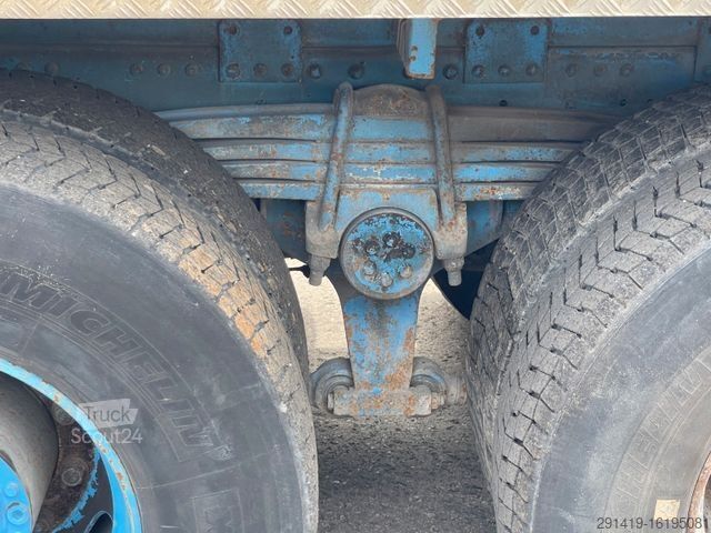 Caminhão para fins especiais MAN Steyr 32.403 Silent 8x4 Sülo Aufsteller Bj