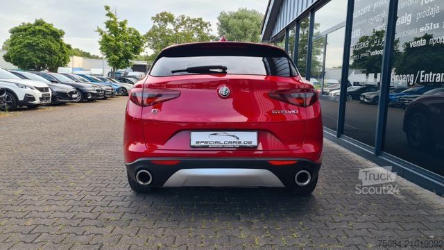 Pick-up ALFA ROMEO Stelvio 2.2D 16V Business AT8-Q4 - ASSISTS - AHK