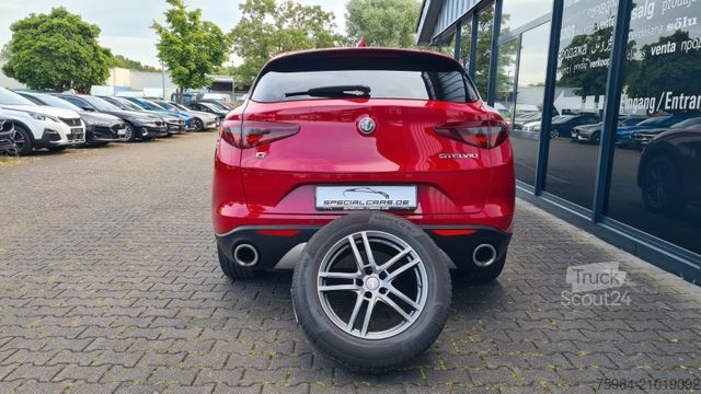 Pick-up ALFA ROMEO Stelvio 2.2D 16V Business AT8-Q4 - ASSISTS - AHK