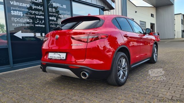 Pick-up ALFA ROMEO Stelvio 2.2D 16V Business AT8-Q4 - ASSISTS - AHK
