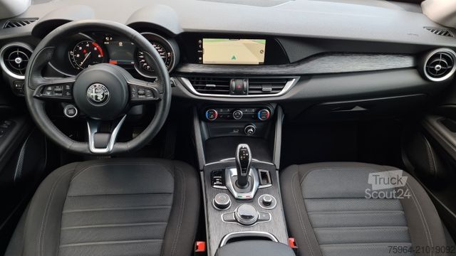 Pick-up ALFA ROMEO Stelvio 2.2D 16V Business AT8-Q4 - ASSISTS - AHK