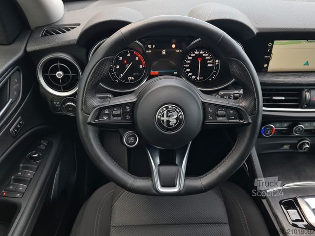 Pick-up ALFA ROMEO Stelvio 2.2D 16V Business AT8-Q4 - ASSISTS - AHK