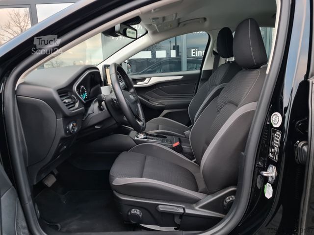 Bestelwagen FORD Focus Limo 1.5 TDCi AUT  Cool & Connect