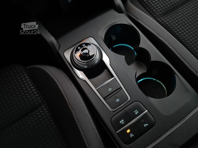 Bestelwagen FORD Focus Limo 1.5 TDCi AUT  Cool & Connect