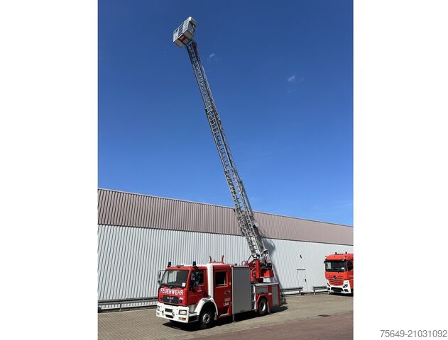 Brandweerwagen MAN LE 15.255 4x2 LLC Doka, Metz DLA-K 12/9 Drehleiter LE 15.255 4x2 LLC Doka, Metz DLA-K 12/9 Feuerwehr Drehleiter