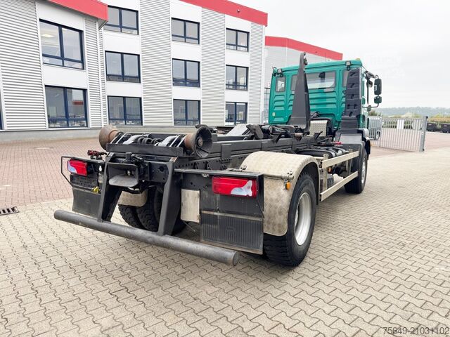 Haakarm vrachtwagen MAN TGM 18.340 4x4 BB TGM 18.340 4x4 BB, Winterdienstausstattung, Hiab LHT 19046 Abrollkipper, Widi Platte