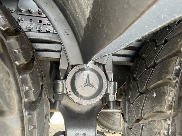 Camion-benne tricar Mercedes-Benz Arocs 3243 K 8x4 Arocs 3243 K 8x4, Ressenig Thermo Alukipper 3-S